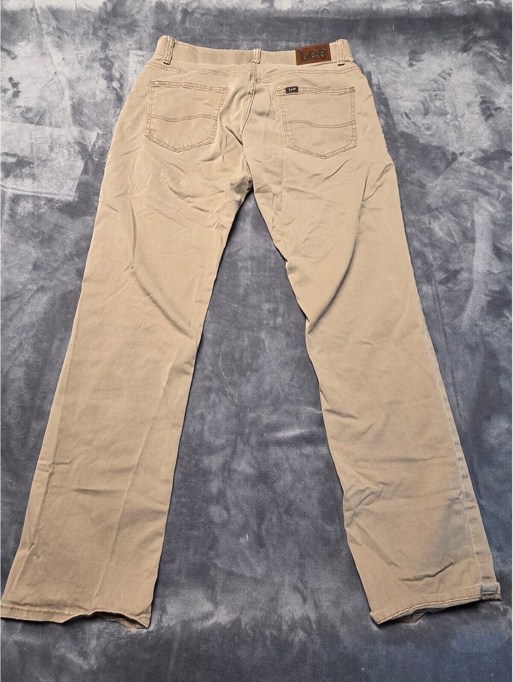 • Lee Extreme Motion Straight Fit Tapered Leg Men’s Jeans 33x32 Khaki Tan